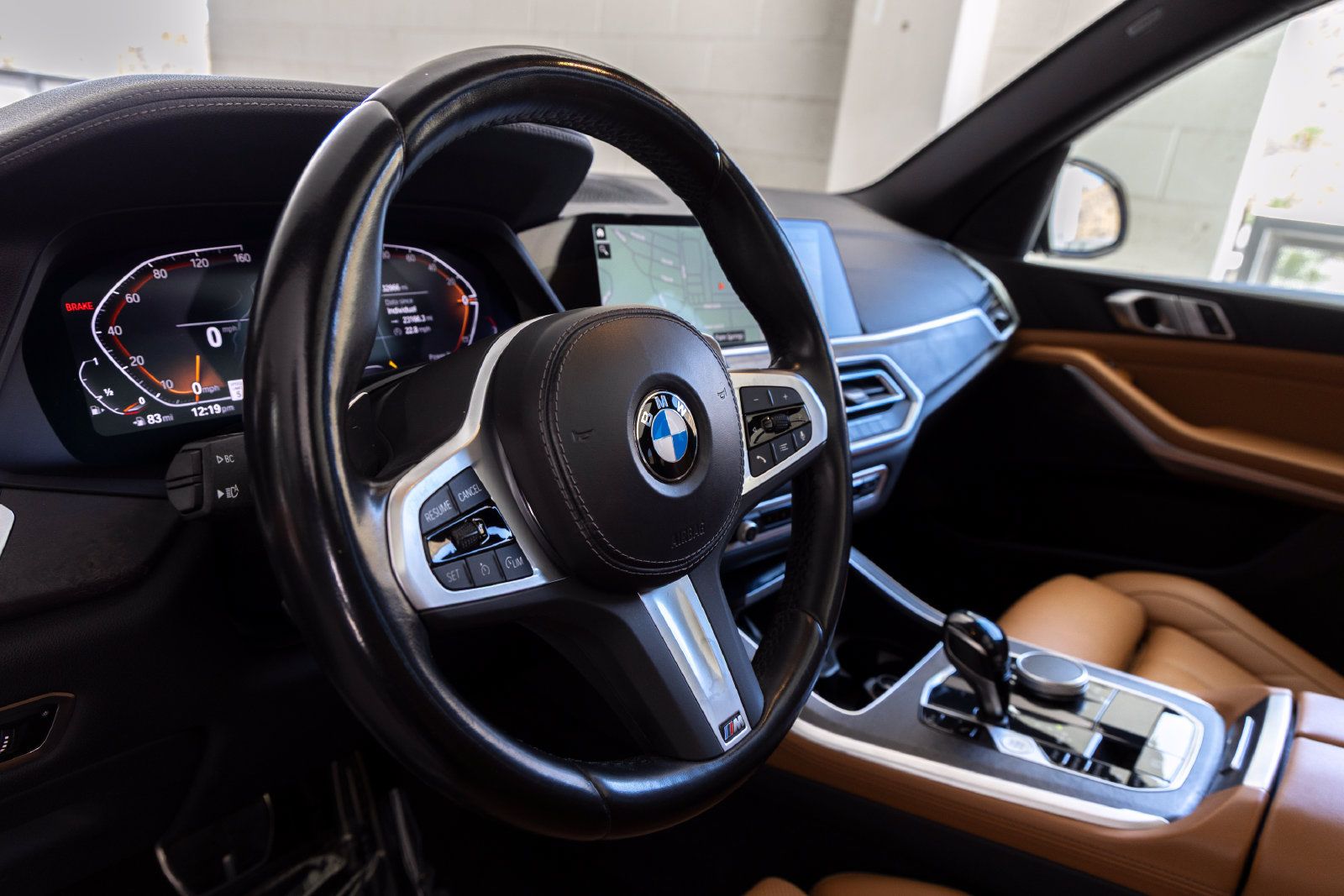 Used 2023 BMW X5 xDrive40i w/ M Sport Package AWD/4WD image 15