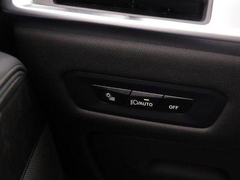 Used 2025 BMW X5 xDrive40i w/ Climate Comfort Package image 19