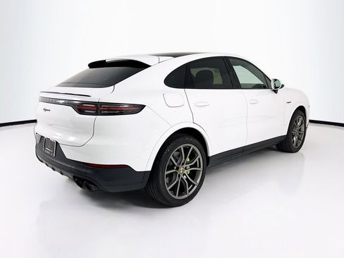 Certified 2023 Porsche Cayenne Platinum Edition w/ Premium Package Plus (PIA) AWD/4WD image 9