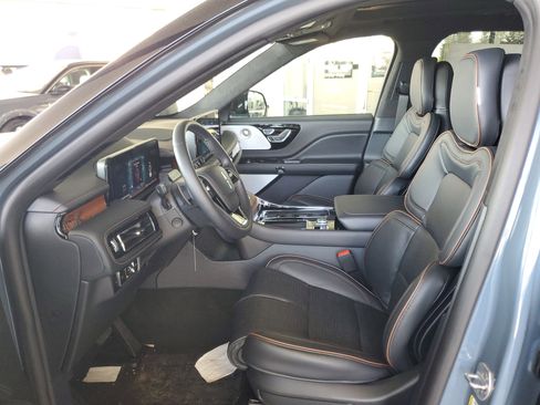 New 2026 Lincoln Aviator Black Label image 11