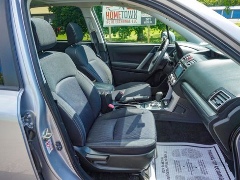 Used 2017 Subaru Forester 2.5i Premium w/ All-Weather Package AWD/4WD image 25