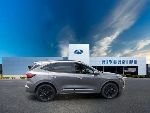 New 2025 Ford Escape ST-Line Elite w/ Premium Technology Package AWD/4WD image 8