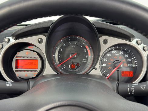 Used 2014 Nissan 370Z Touring w/ Sport Package image 16