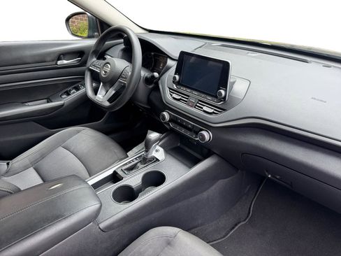 Used 2019 Nissan Altima 2.5 S image 4