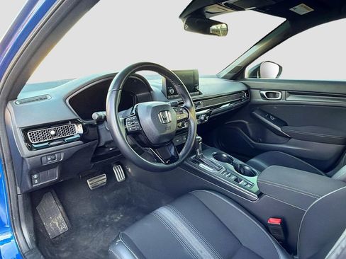 Used 2023 Honda Civic Sport image 9