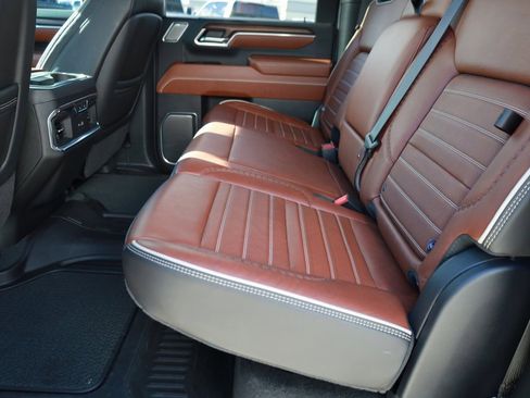 Used 2025 GMC Sierra 3500 Denali Ultimate image 21