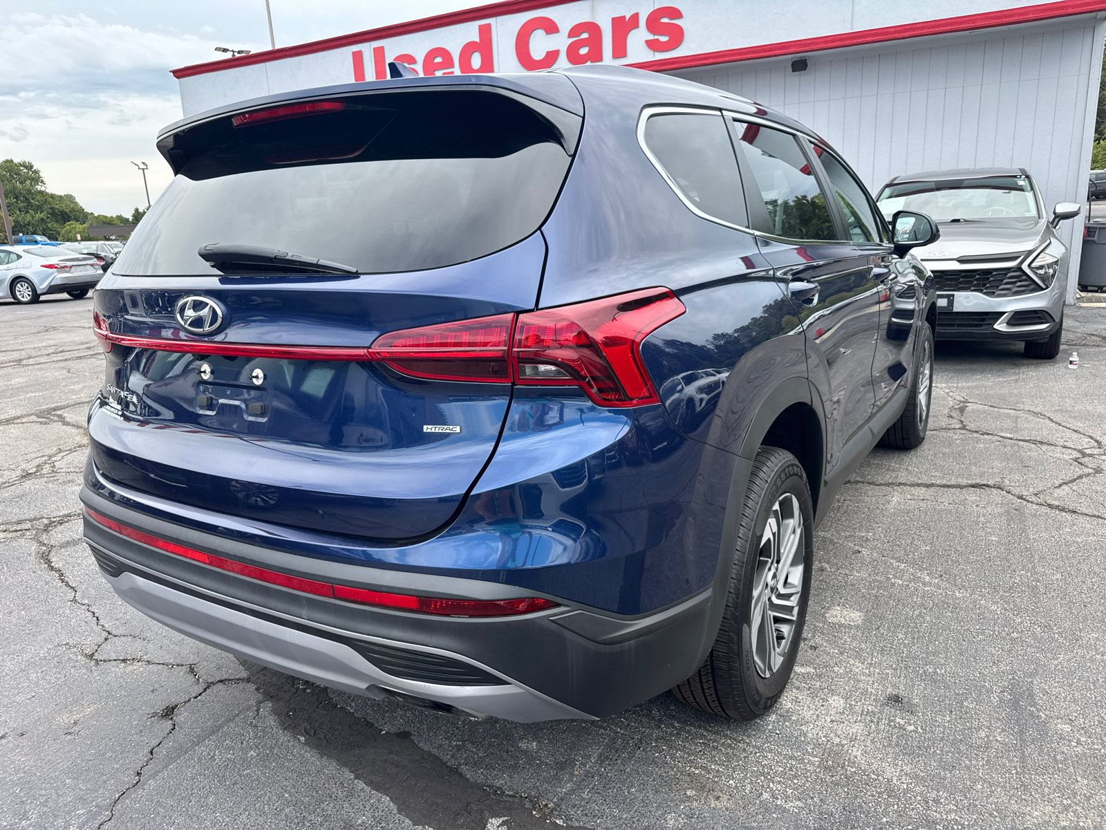 Used 2023 Hyundai Santa Fe SE AWD/4WD image 5