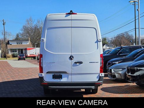 Used 2024 Mercedes-Benz Sprinter 3500 image 5