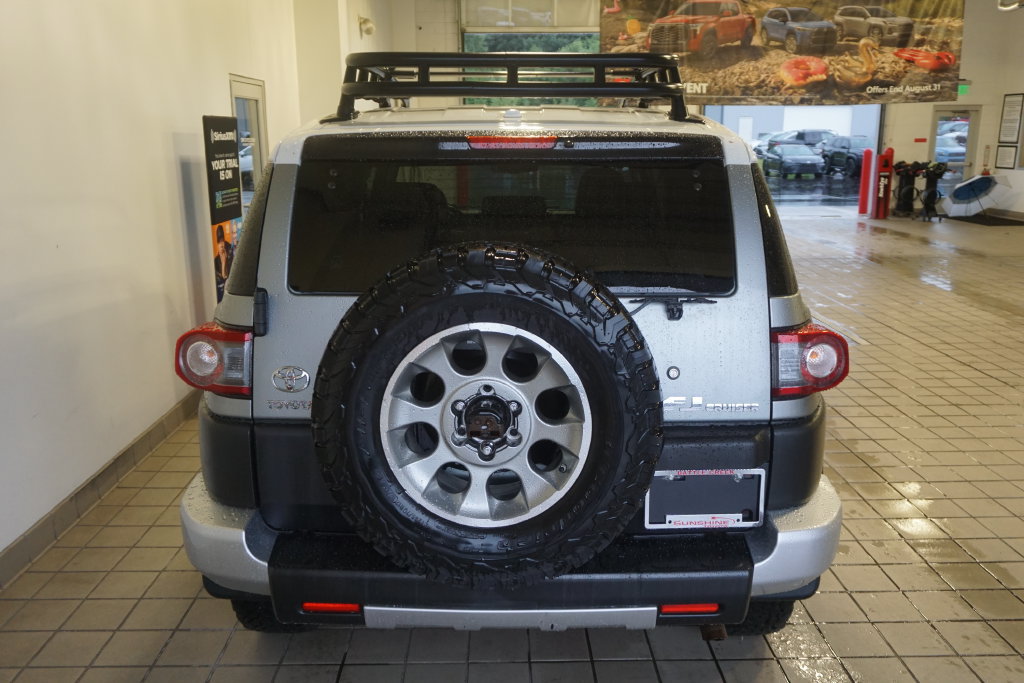 Used 2012 Toyota FJ Cruiser 4WD w/ Convenience Pkg image 13