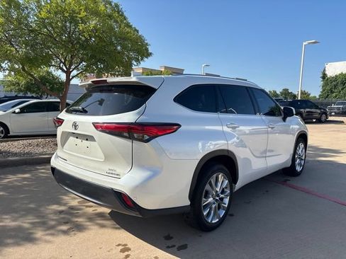 Used 2020 Toyota Highlander Limited FWD image 5