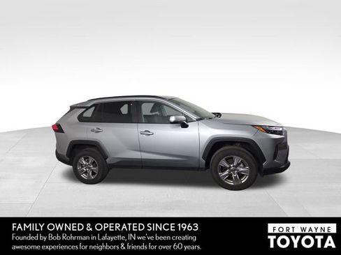 Used 2025 Toyota RAV4 XLE image 5