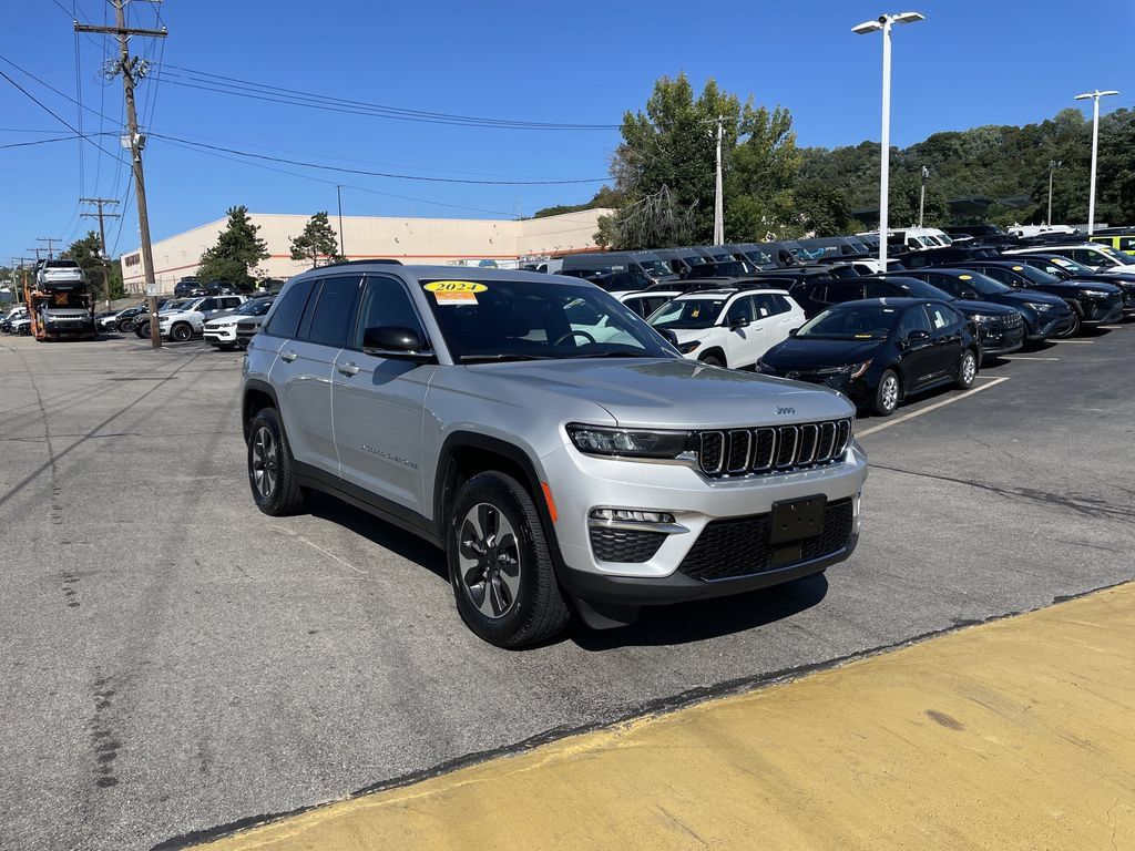 Used 2024 Jeep Grand Cherokee Limited 4xe AWD/4WD image 6