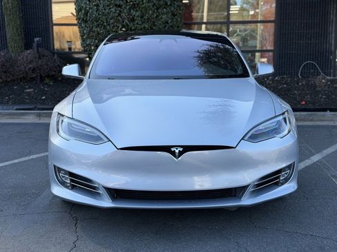 Used 2017 Tesla Model S 75 image 3