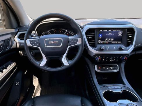 Used 2023 GMC Acadia SLT w/ Preferred Package AWD/4WD image 6