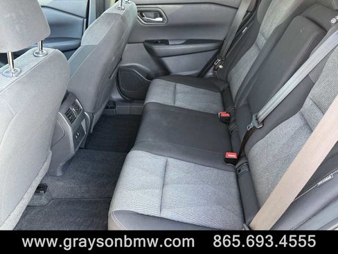 Used 2025 Nissan Rogue SV image 29