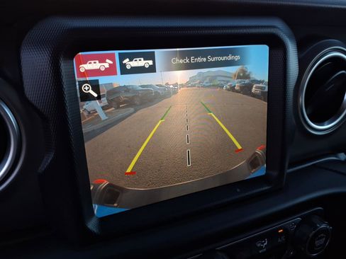 Used 2022 Jeep Gladiator Rubicon w/ LED Lighting Group image 19