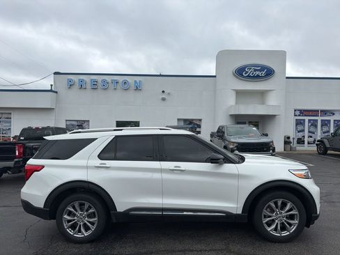 Used 2023 Ford Explorer Limited w/ Class IV Trailer Tow Package image 16