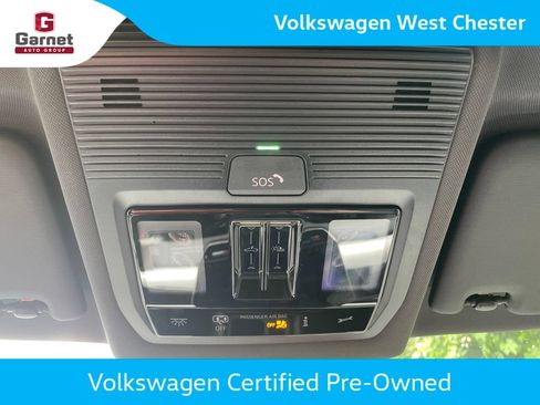 Certified 2025 Volkswagen Tiguan SE R-Line AWD/4WD image 31
