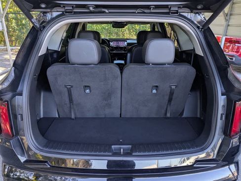 Used 2023 Kia Sorento EX w/ Panoramic Sunroof Package image 12