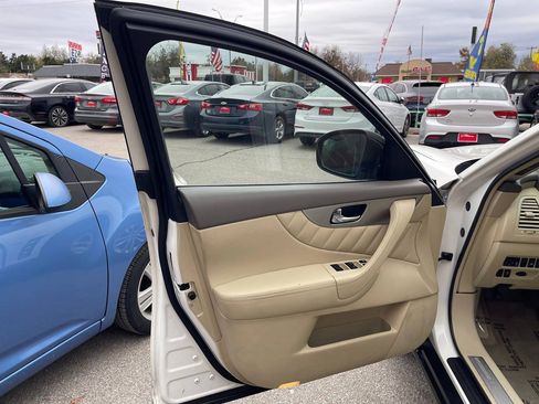 Used 2015 INFINITI QX70 AWD image 10