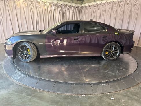 Used 2021 Dodge Charger R/T w/ Performance Handling Group RWD image 8