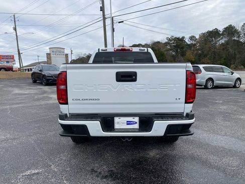 Used 2022 Chevrolet Colorado LT w/ Fleet Safety Package image 6