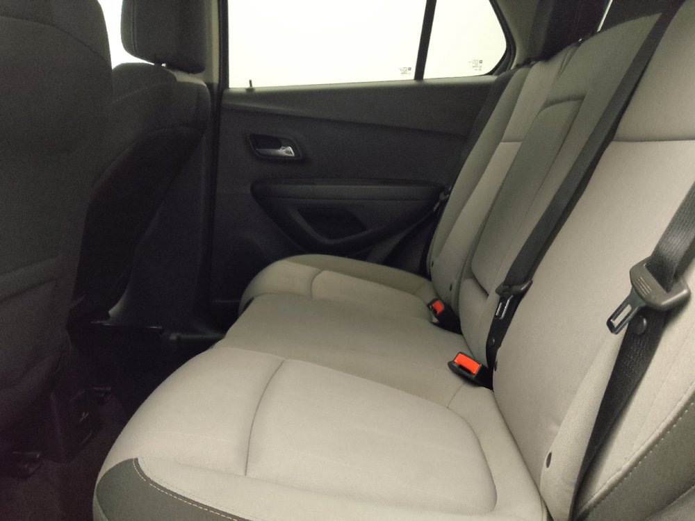 Used 2016 Chevrolet Trax LT FWD image 18