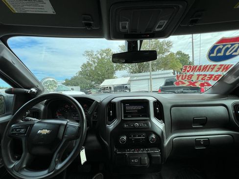 Used 2022 Chevrolet Silverado 1500 W/T w/ WT Fleet Convenience Package AWD/4WD image 15