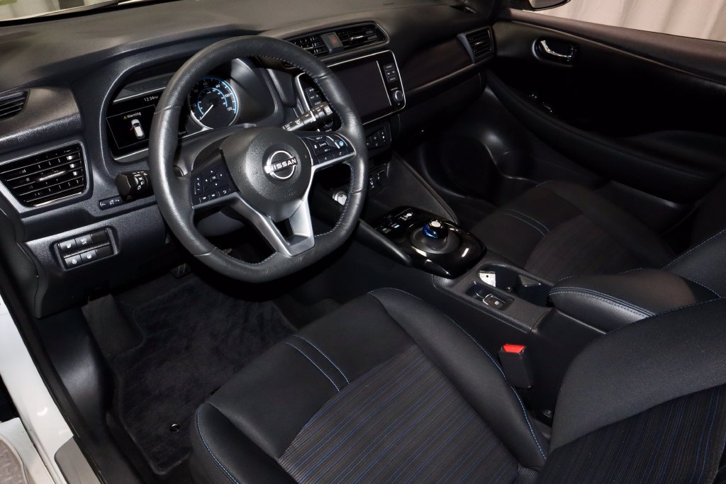 Certified 2024 Nissan Leaf SV Plus FWD image 25