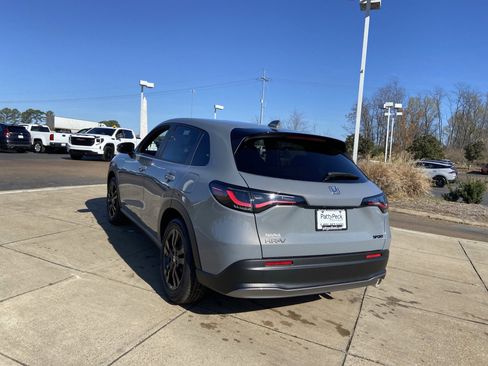 New 2026 Honda HR-V Sport image 8