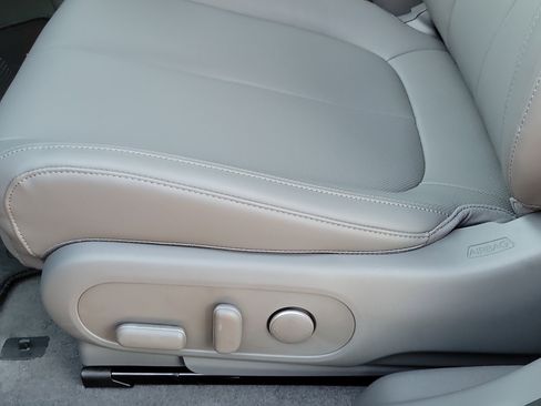 Certified 2025 Hyundai Ioniq 5 SEL image 18