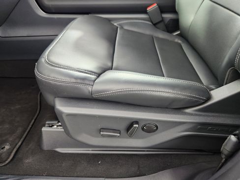 New 2026 Ford Expedition Platinum image 13