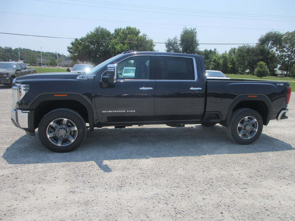 New 2026 GMC Sierra 2500 SLT AWD/4WD image 10