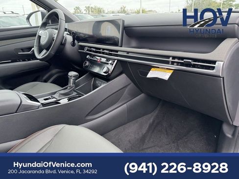 New 2025 Hyundai Santa Cruz Limited image 11