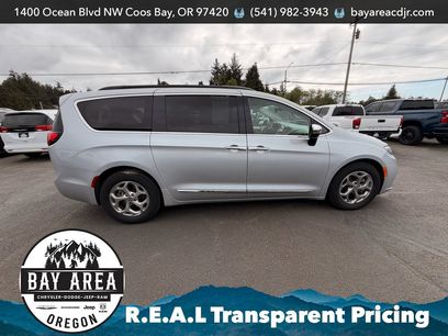 Certified 2023 Chrysler Pacifica Limited