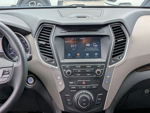 Used 2018 Hyundai Santa Fe Sport w/ 2.4L Value Package 02 FWD image 19