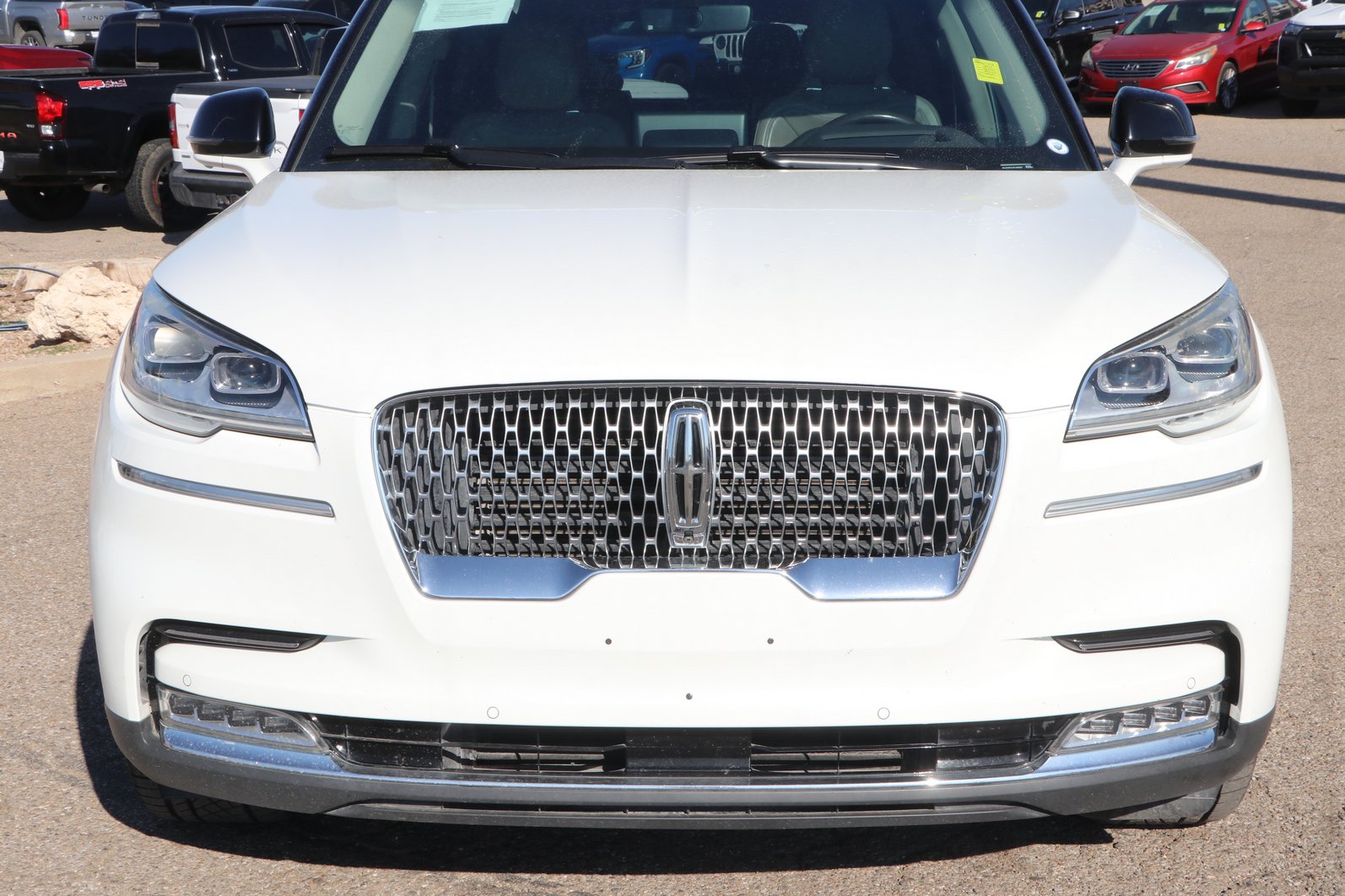 Used 2020 Lincoln Aviator Reserve w/ Equipment Group 202A AWD/4WD image 2
