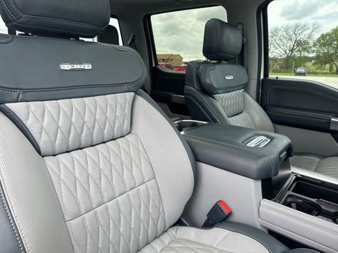 Used 2023 Ford F450 Limited w/ FX4 Off-Road Package image 36