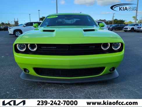 Used 2015 Dodge Challenger R/T Scat Pack w/ Leather Interior Group image 3