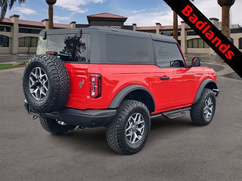 Used 2023 Ford Bronco Badlands image 8