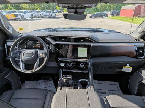 New 2026 GMC Sierra 1500 Denali w/ Technology Package AWD/4WD image 22