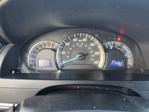 Used 2012 Toyota Camry SE image 17