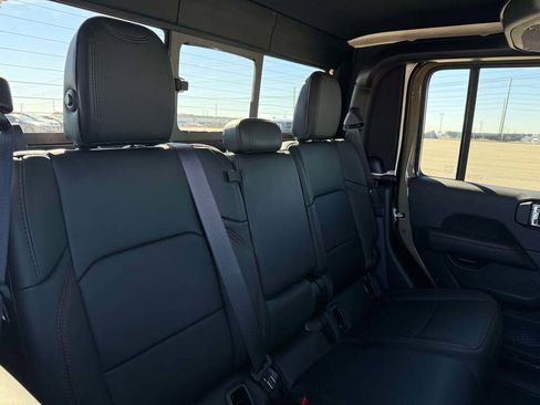 New 2026 Jeep Gladiator Rubicon image 22