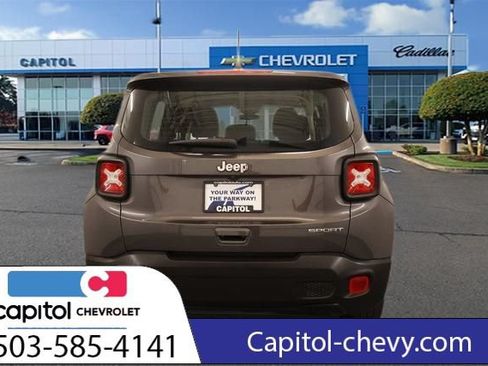Used 2020 Jeep Renegade Sport FWD image 4