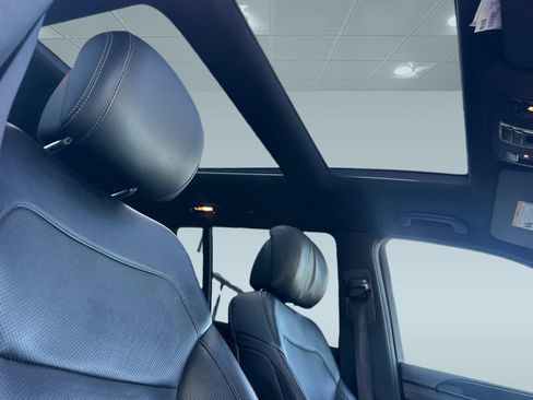 Used 2019 Mercedes-Benz GLS 550 4MATIC w/ Driver Assistance Package image 25