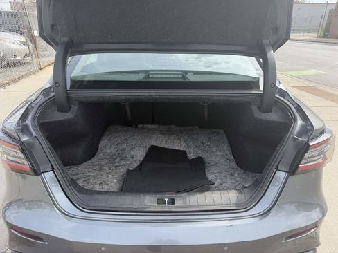 Used 2022 Nissan Maxima SL image 23