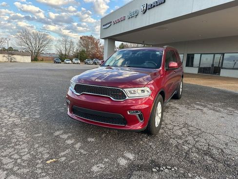 Used 2021 Dodge Durango SXT image 3