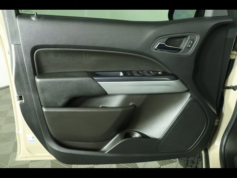 Used 2021 Chevrolet Colorado ZR2 image 24