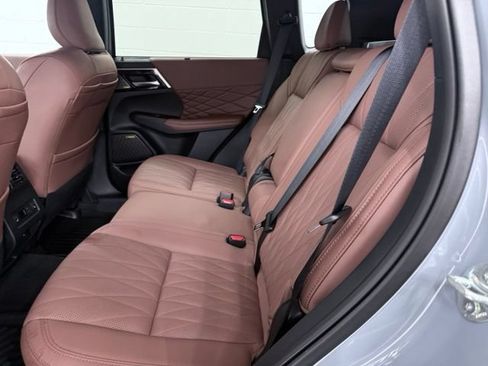Used 2025 Mitsubishi Outlander SEL FWD image 24