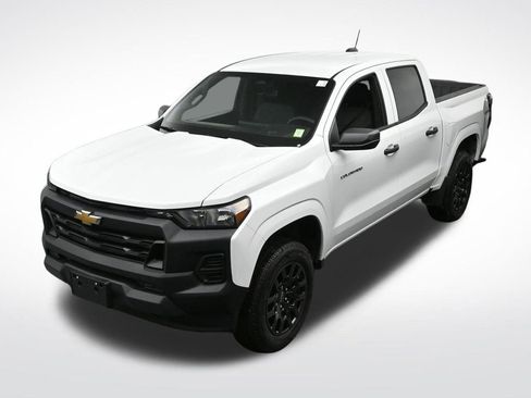 Used 2026 Chevrolet Colorado W/T w/ WT Custom Package image 15